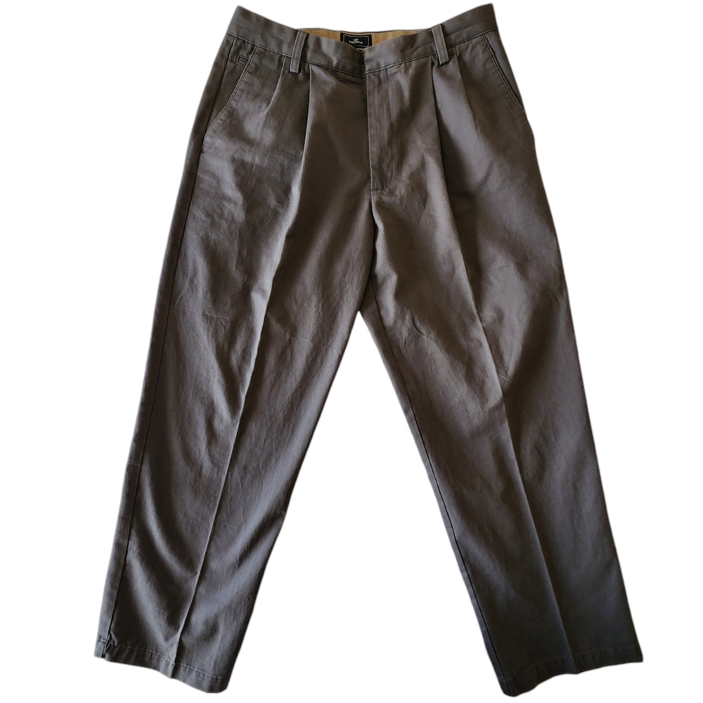 Dockers D4 relaxed fit dress pants / chinos 32×30 pleated dark grey. Like new